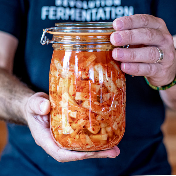 Bocal de kimchi de daikon